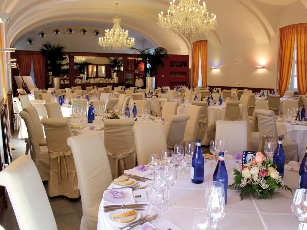 Montaldo Castle & Resort Montaldo Torinese 外观 照片